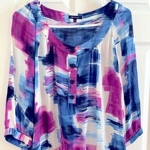 Wide neck airy summer blouse 3/4sleeve